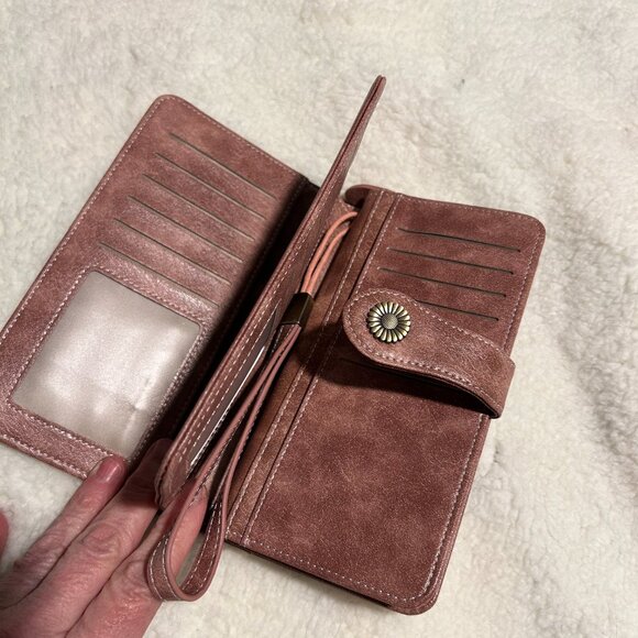 Wallet NWOT - Picture 5 of 5